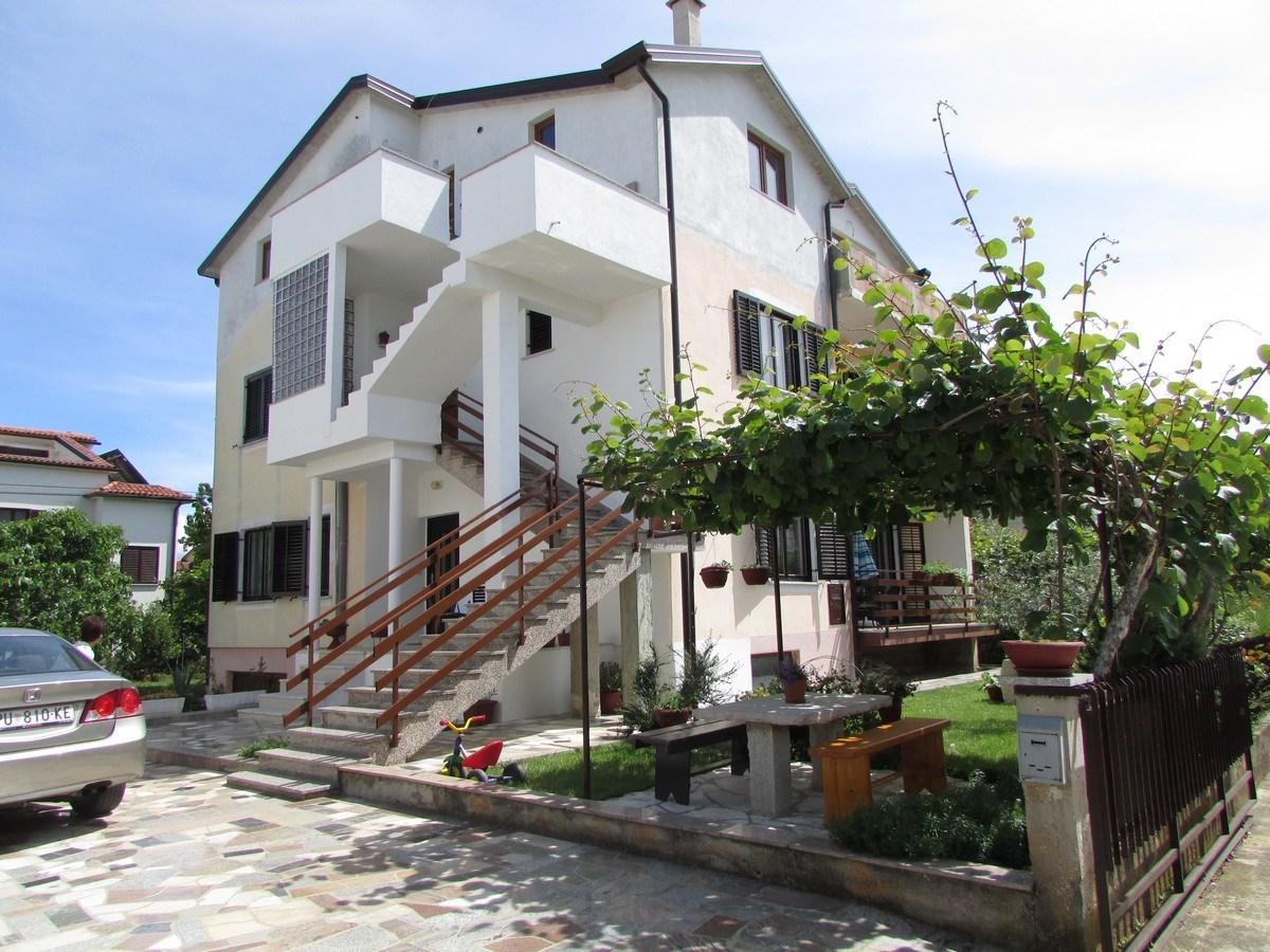 Apartament Mirela House With *